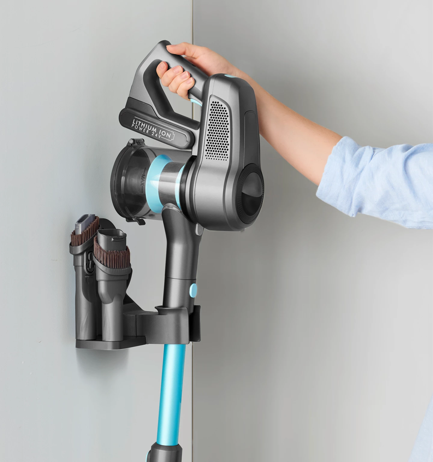 Aspirateur balais Quick Clean Professional T9312