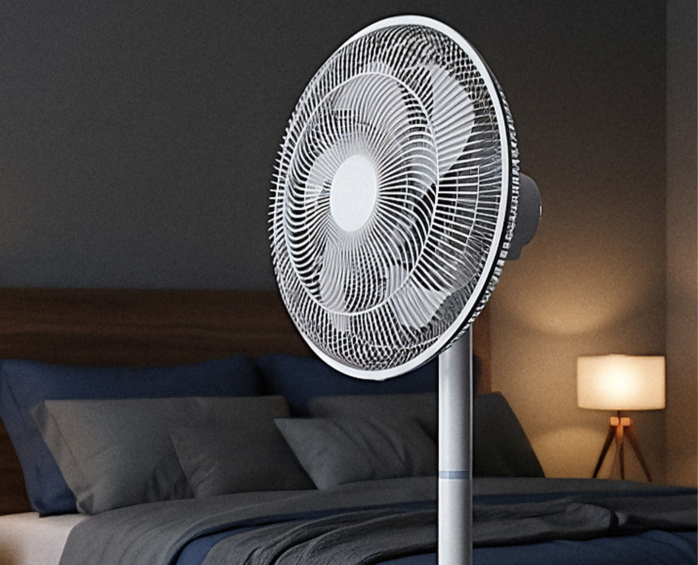 Trisa Comfort Breeze X82 Lite Standventilator im Schlafzimmer.